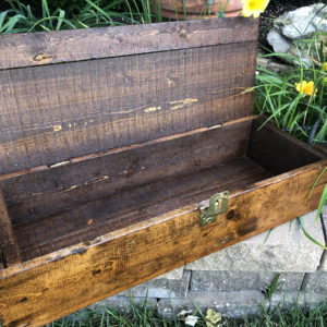 wooden trunk for rent