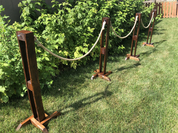 Stanchions for rent