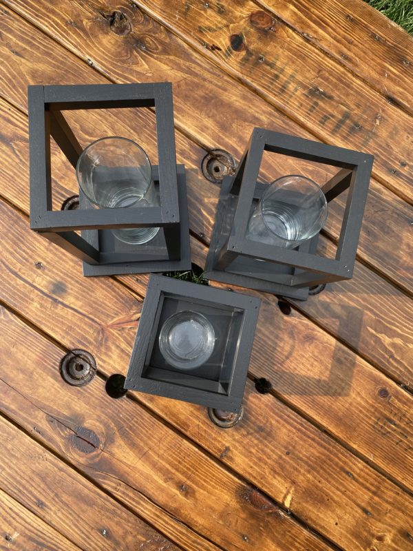 Wood Round, Black Lantern Centerpieces