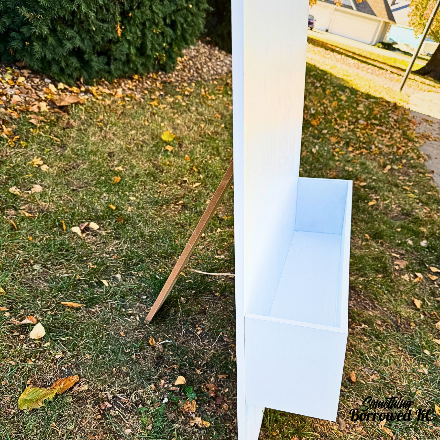 White Welcome Flower Box Sign- $15 - Image 3